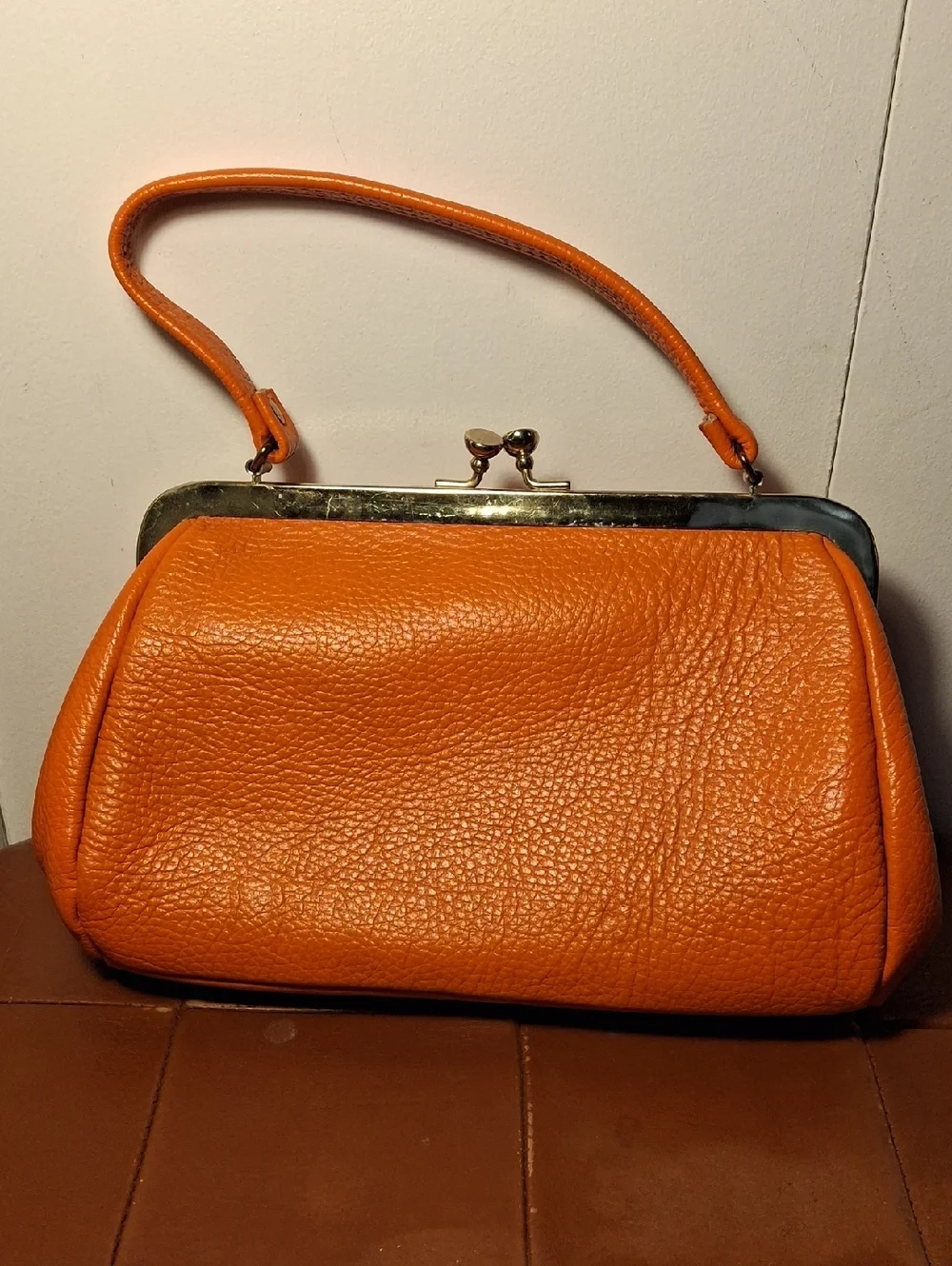 Vintage Orange Leather Top-Handle Frame Bag with Coin Pouch - Picture 3 of 9